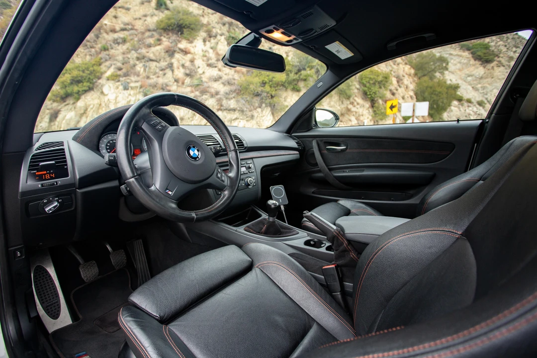 2011 BMW 1M - Image 31 of 31