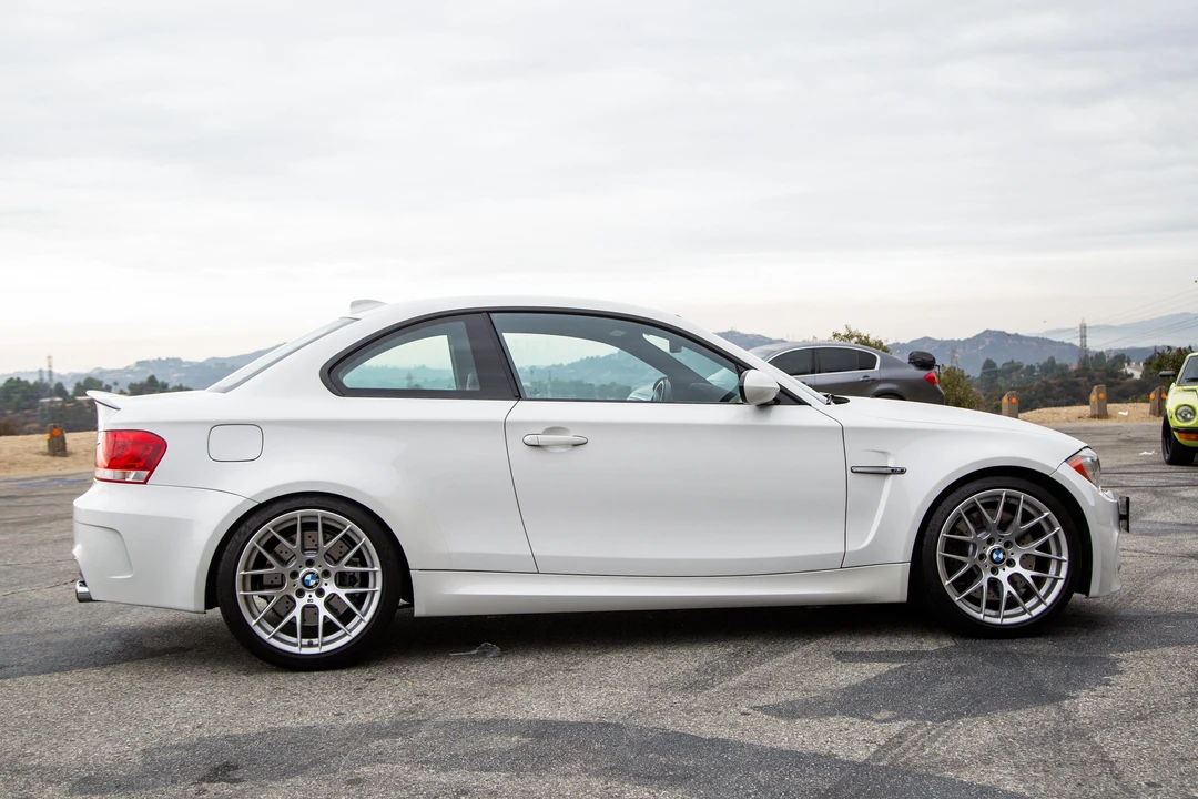2011 BMW 1M - Image 7 of 31