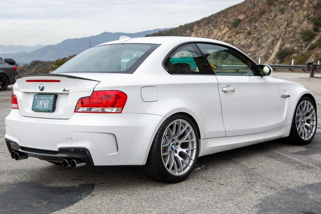 2011 BMW 1M - Image 4 of 31