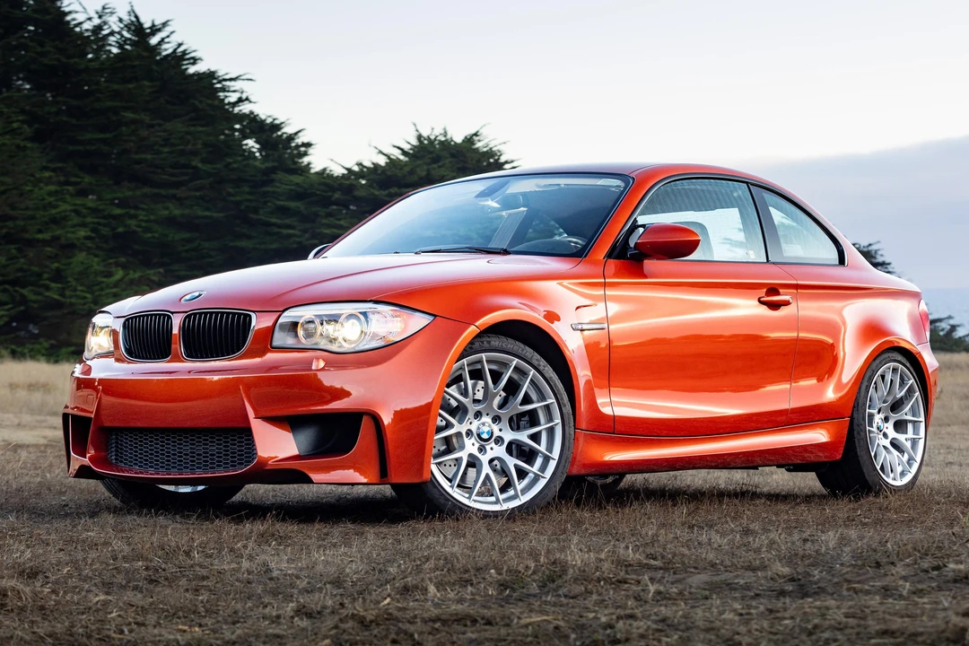 2011 BMW 1M - Image 27 of 31