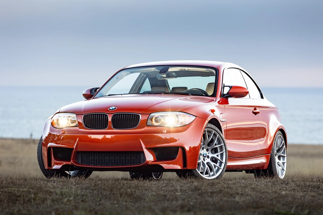 2011 BMW 1M - Image 17 of 31