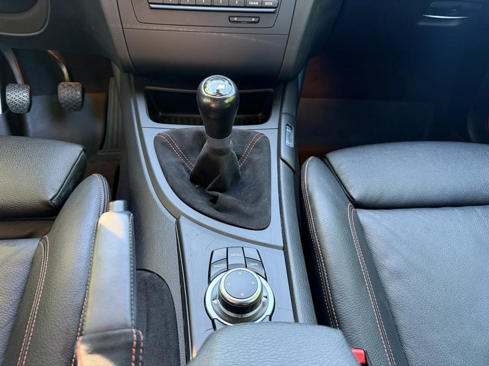 2011 BMW 1M - Image 29 of 31