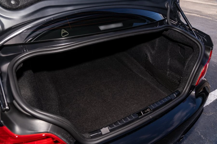 2011 BMW 1M - Image 30 of 31