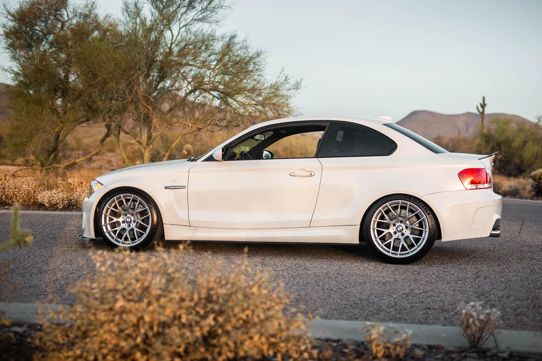 2011 BMW 1M - Image 13 of 30