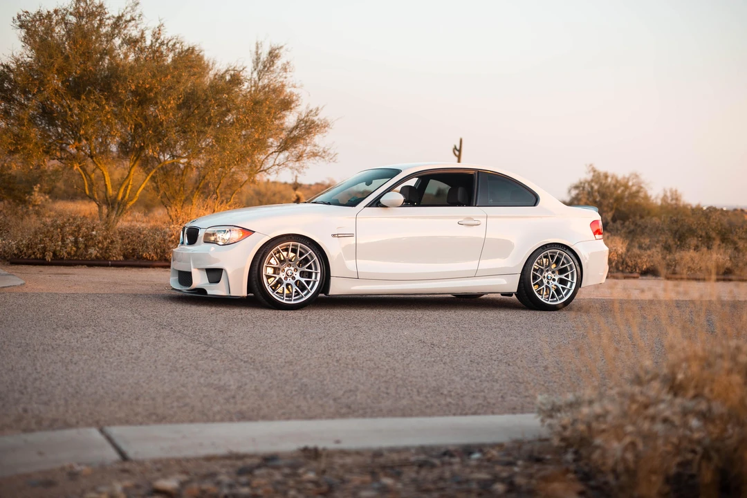 2011 BMW 1M - Image 12 of 30