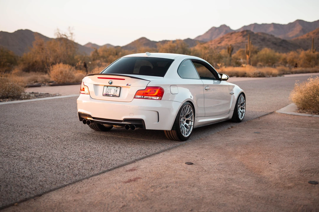 2011 BMW 1M - Image 18 of 30