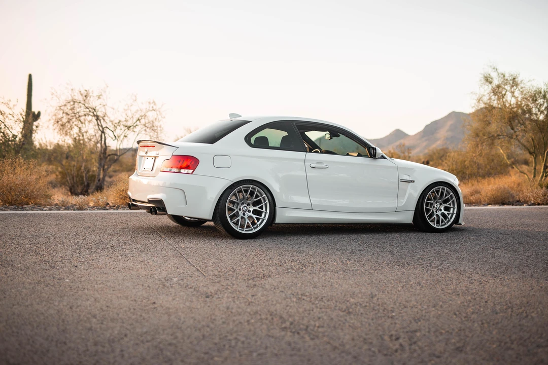 2011 BMW 1M - Image 21 of 30