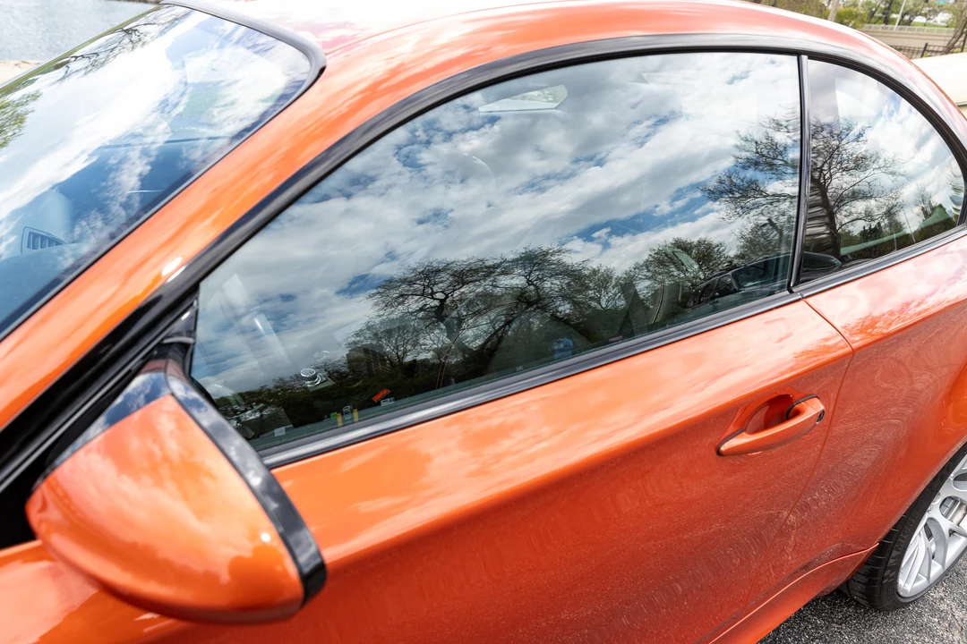 2011 BMW 1M - Image 26 of 31