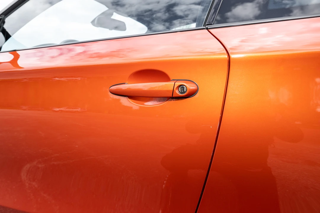 2011 BMW 1M - Image 27 of 31