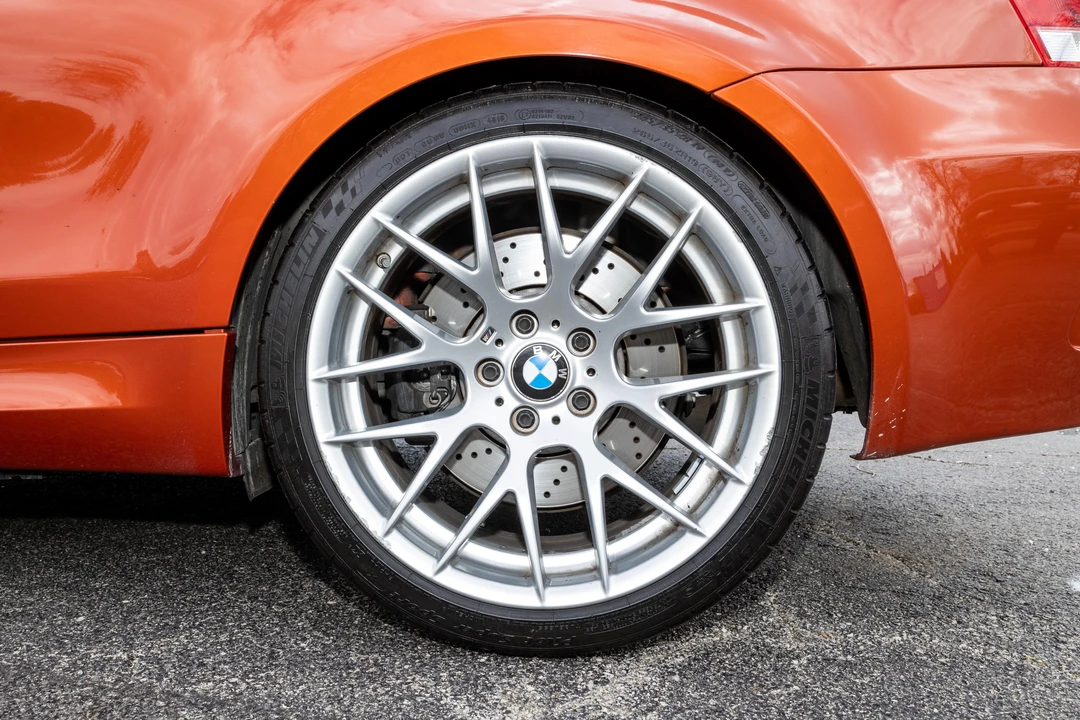 2011 BMW 1M - Image 30 of 31
