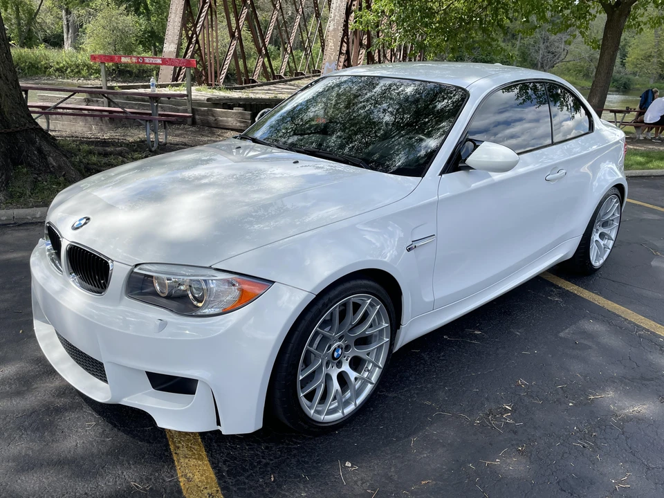 2011 BMW 1M - Image 10 of 31