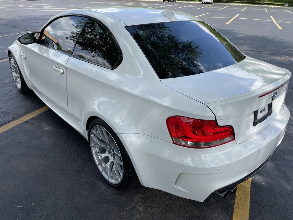 2011 BMW 1M - Image 16 of 31