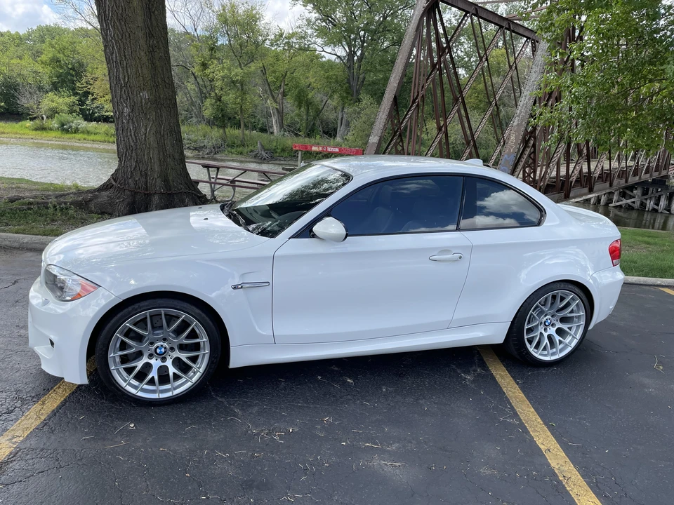 2011 BMW 1M - Image 13 of 31