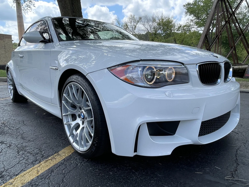 2011 BMW 1M - Image 25 of 31