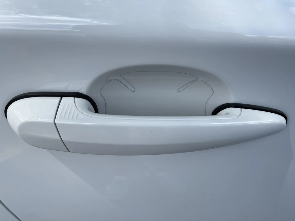 2011 BMW 1M - Image 30 of 31