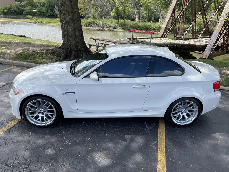 2011 BMW 1M - Image 14 of 31