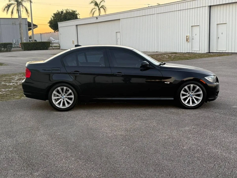 2011 BMW E90 3 Series Sedan - Image 3 of 19