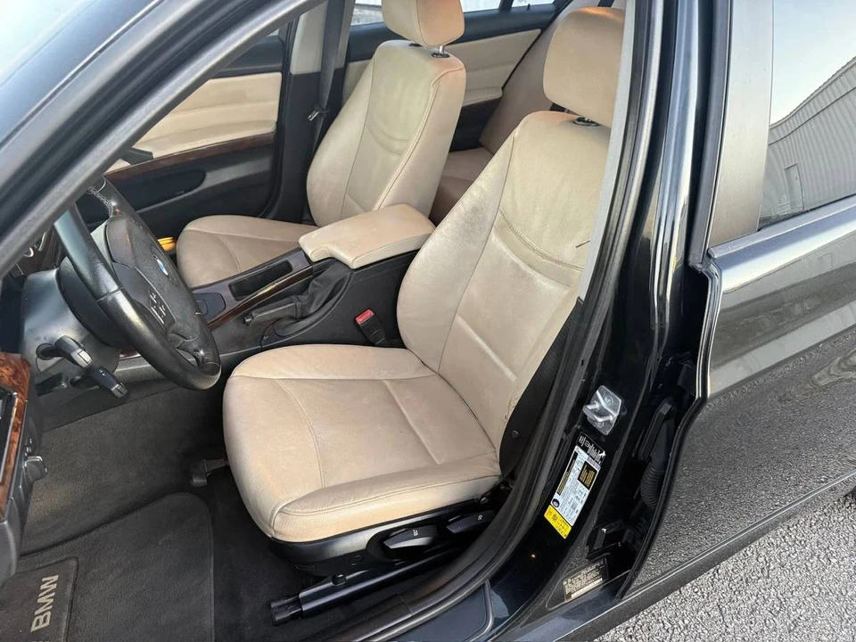 2011 BMW E90 3 Series Sedan - Image 5 of 19