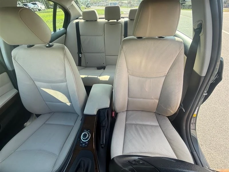 2011 BMW E90 3 Series Sedan - Image 17 of 20