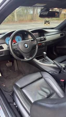 2011 BMW 3 Series - Image 6 of 9