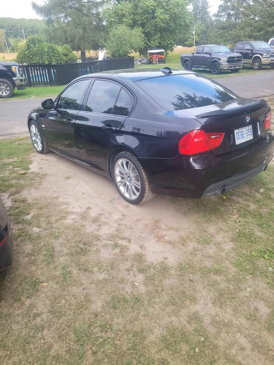 2011 BMW E90 3 Series Sedan - Image 4 of 9
