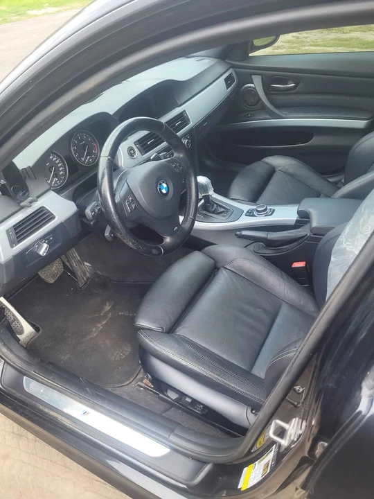 2011 BMW E90 3 Series Sedan - Image 6 of 9