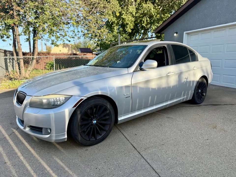 2011 BMW E90 3 Series Sedan - Image 11 of 19