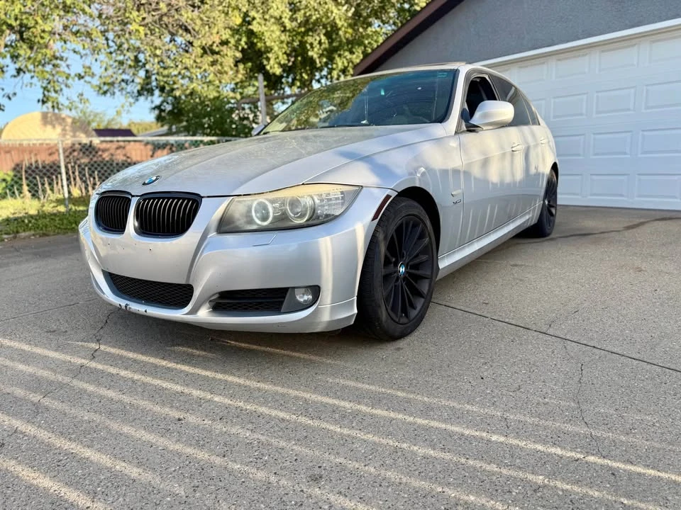 2011 BMW E90 3 Series Sedan - Image 9 of 19