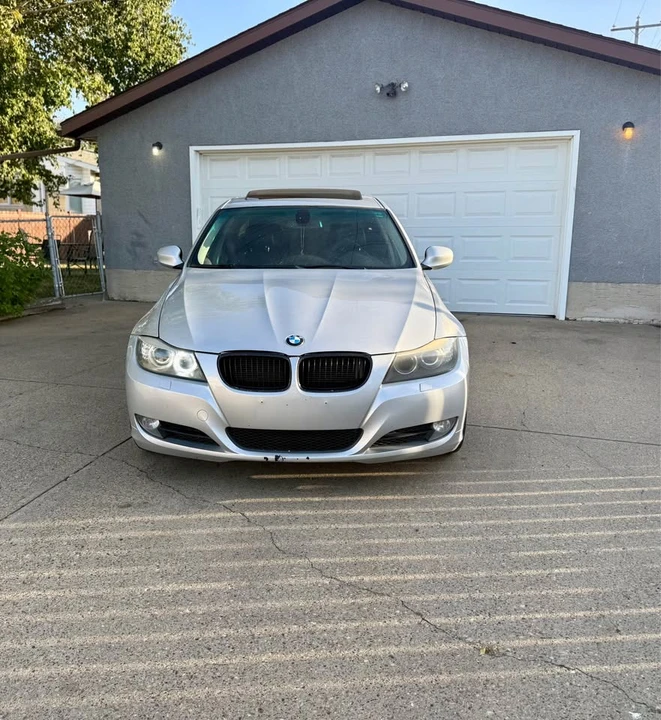2011 BMW E90 3 Series Sedan - Image 2 of 19