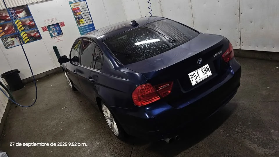 2011 BMW E90 3 Series Sedan - Image 16 of 20