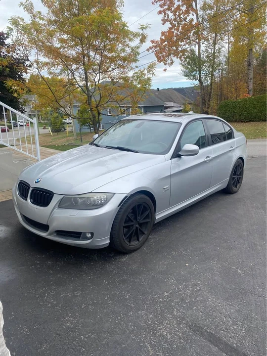 2011 BMW E90 3 Series Sedan - Image 5 of 10