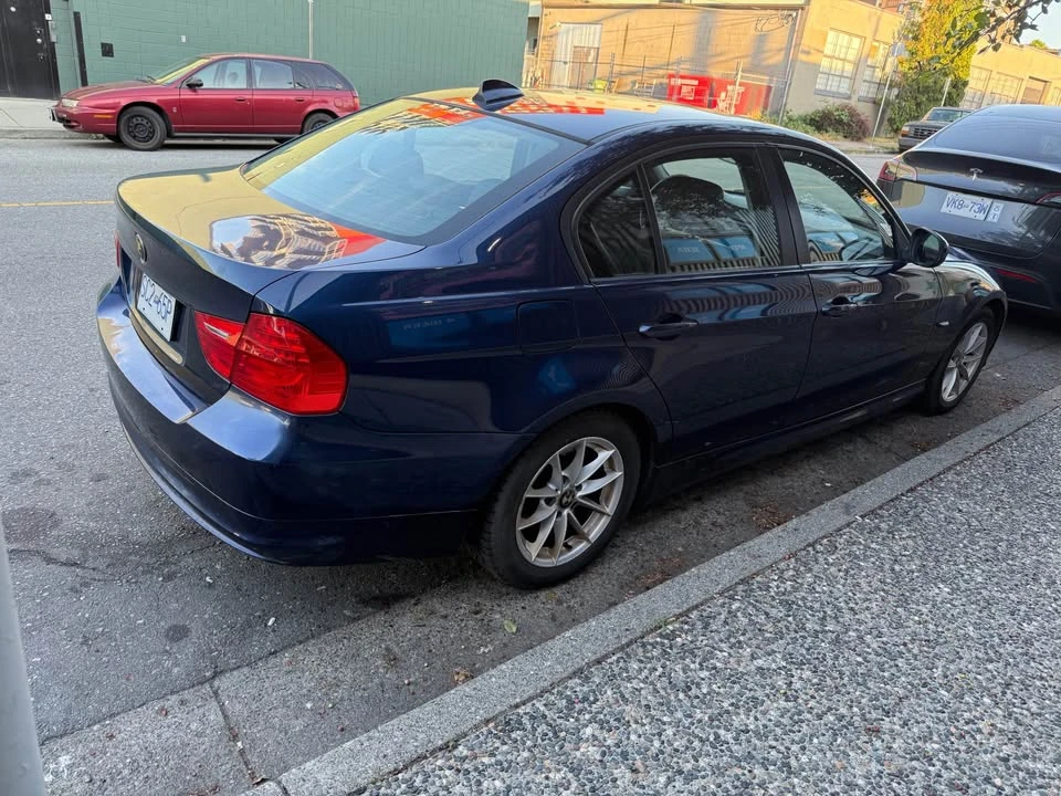 2011 BMW E90 3 Series Sedan - Image 2 of 8