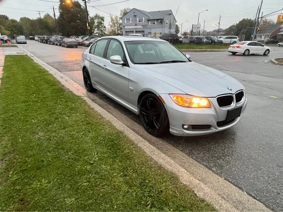 2011 BMW E90 3 Series Sedan - Image 3 of 9