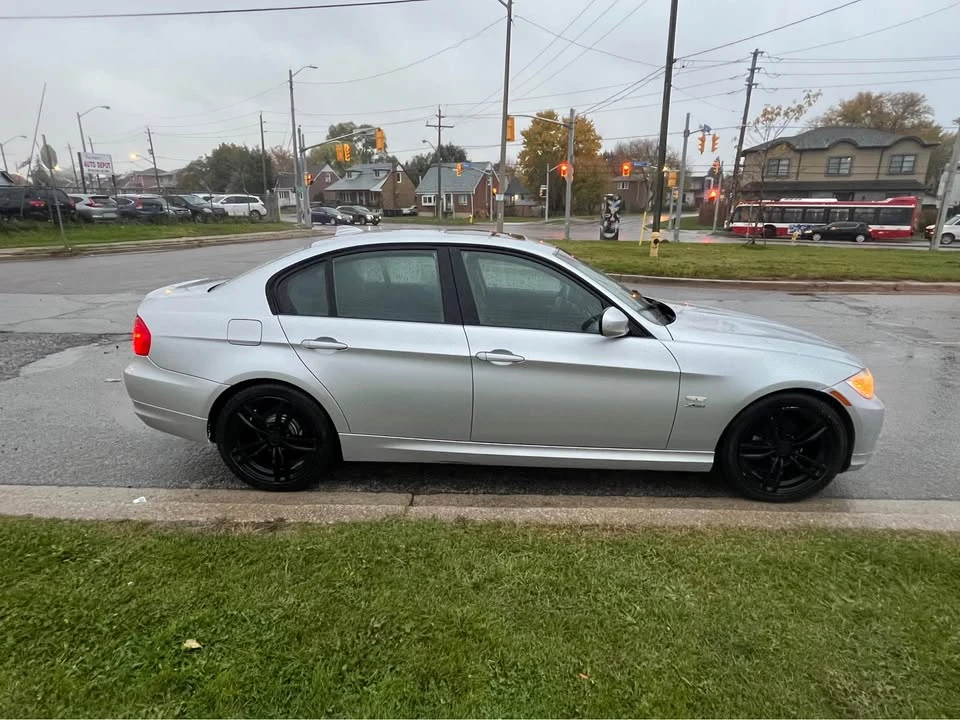2011 BMW E90 3 Series Sedan - Image 4 of 9