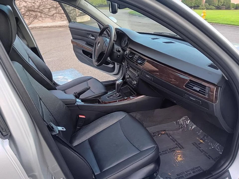 2011 BMW E90 3 Series Sedan - Image 10 of 20
