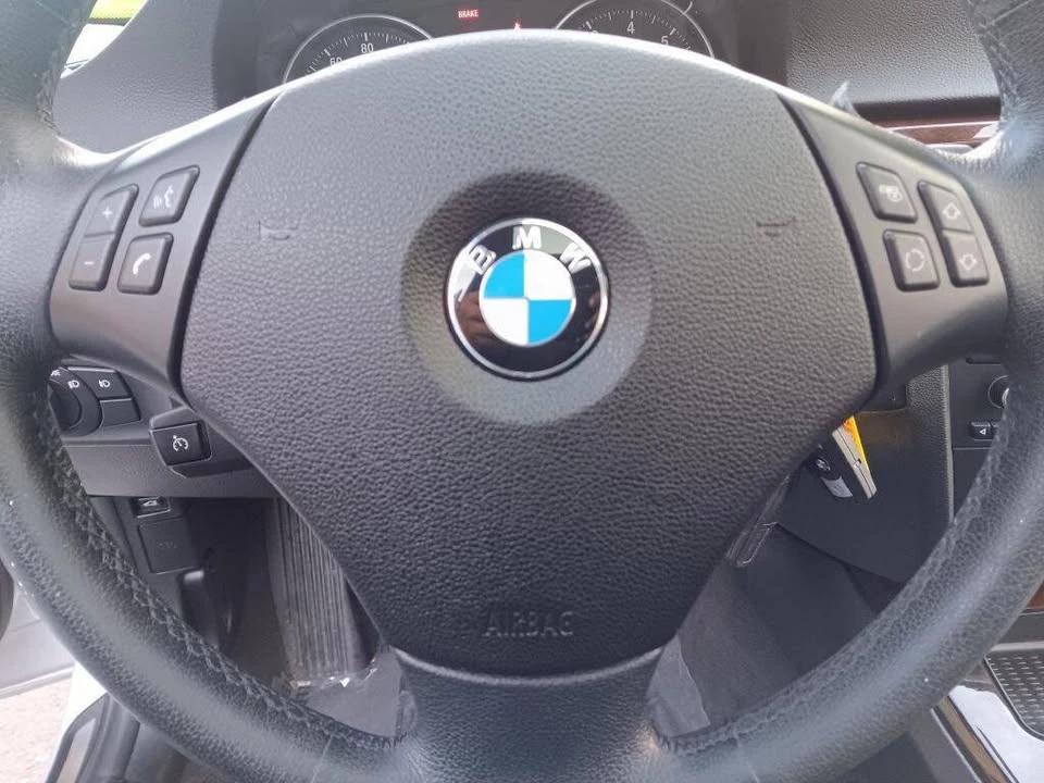 2011 BMW E90 3 Series Sedan - Image 13 of 20
