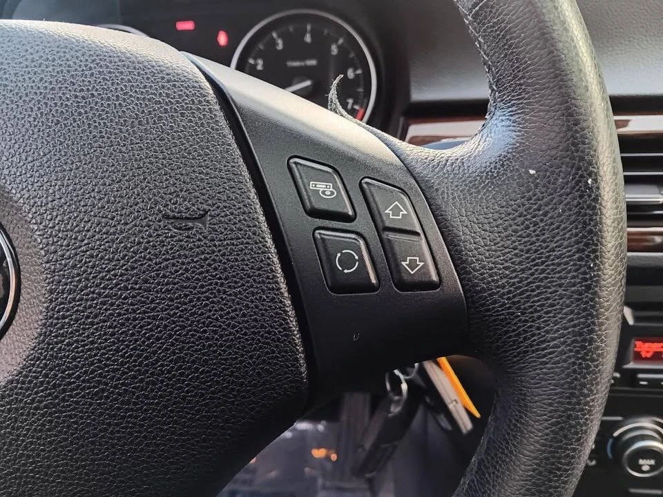 2011 BMW E90 3 Series Sedan - Image 18 of 20