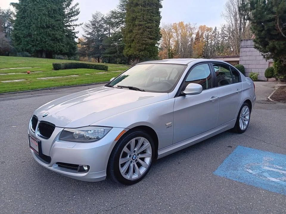 2011 BMW E90 3 Series Sedan - Image 4 of 20