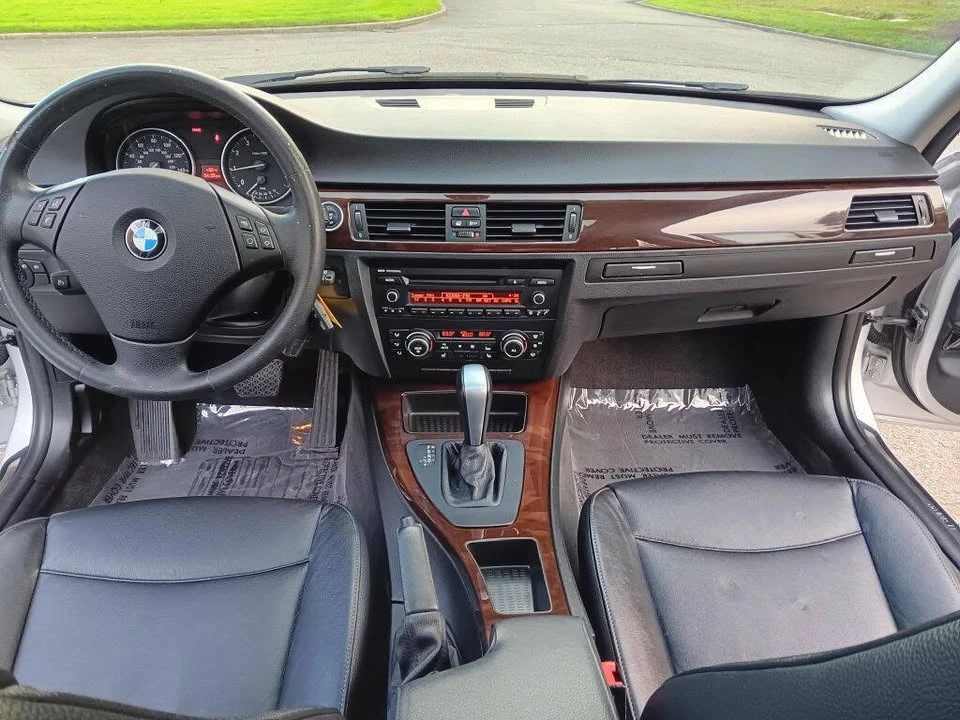 2011 BMW E90 3 Series Sedan - Image 15 of 20
