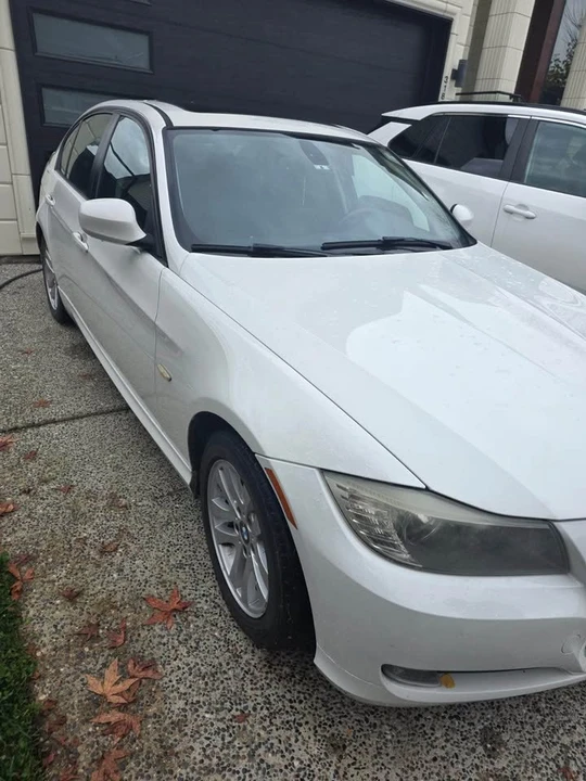 2011 BMW E90 3 Series Sedan - Image 6 of 9