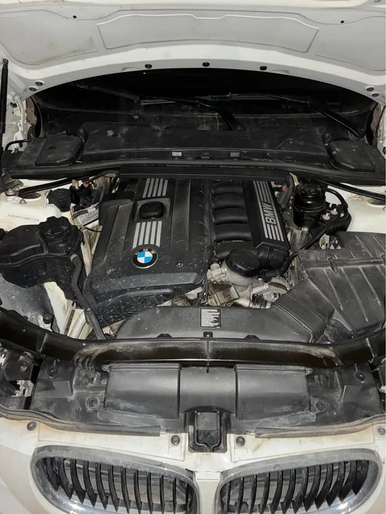2011 BMW E90 3 Series Sedan - Image 6 of 8
