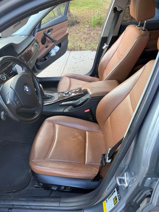 2011 BMW E90 3 Series Sedan - Image 9 of 9