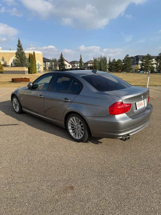 2011 BMW E90 3 Series Sedan - Image 5 of 9