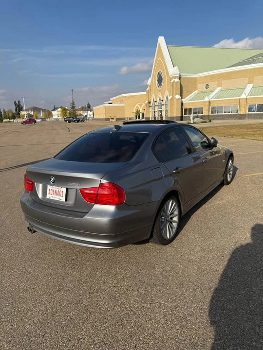 2011 BMW E90 3 Series Sedan - Image 4 of 9