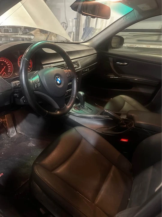 2011 BMW E90 3 Series Sedan - Image 6 of 8