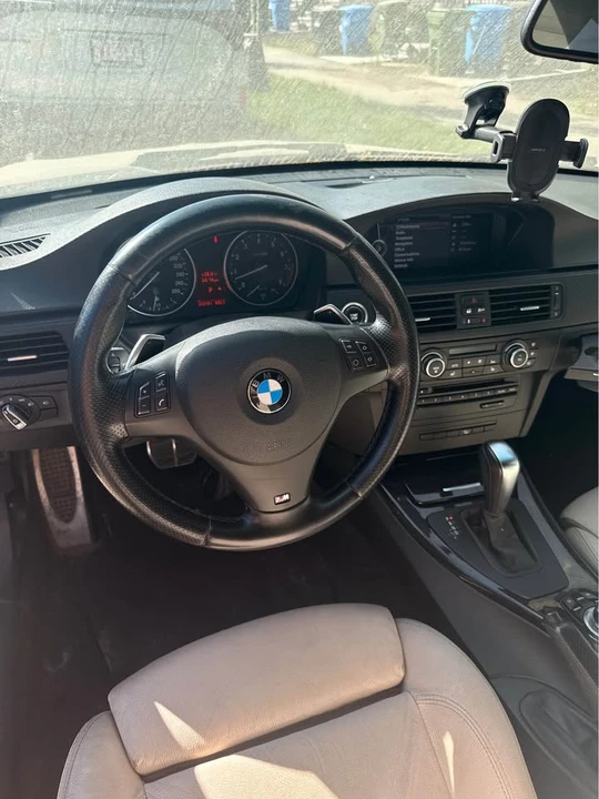 2011 BMW E90 3 Series Sedan - Image 5 of 13