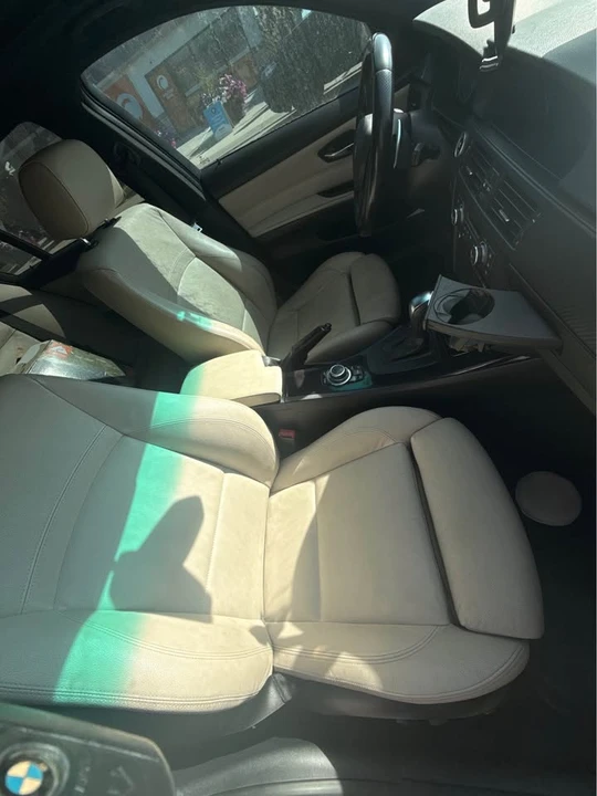 2011 BMW E90 3 Series Sedan - Image 10 of 13