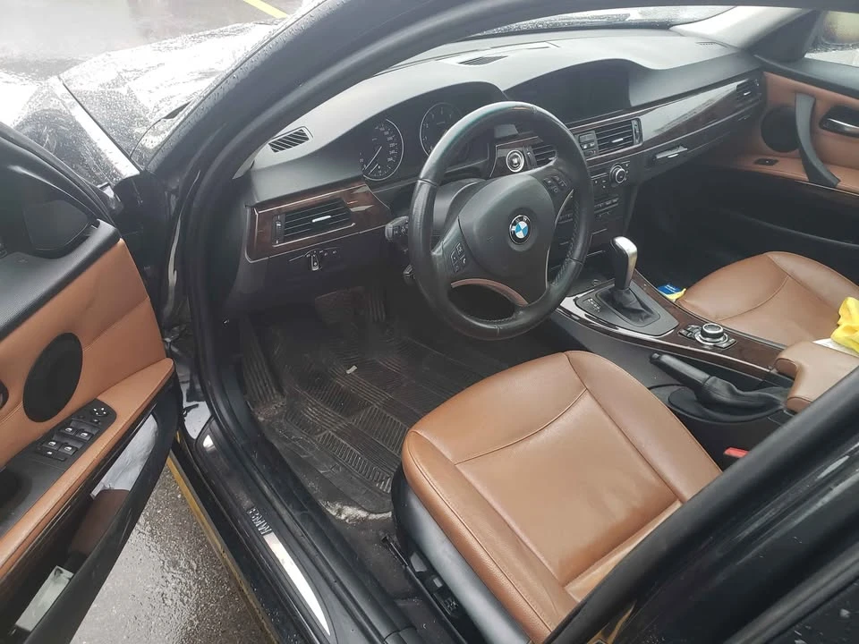 2011 BMW E90 3 Series Sedan - Image 5 of 8