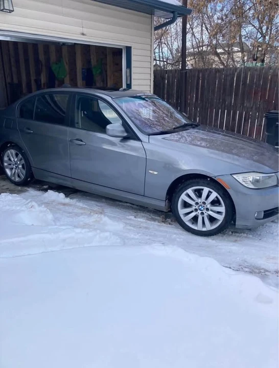 2011 BMW E90 3 Series Sedan - Image 3 of 8