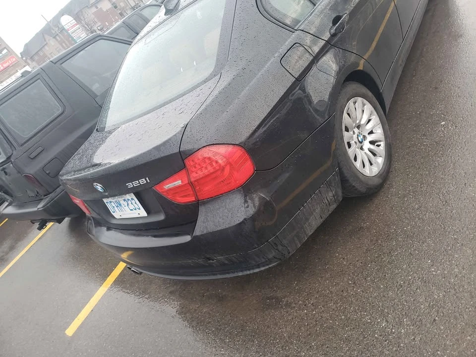 2011 BMW E90 3 Series Sedan - Image 3 of 8